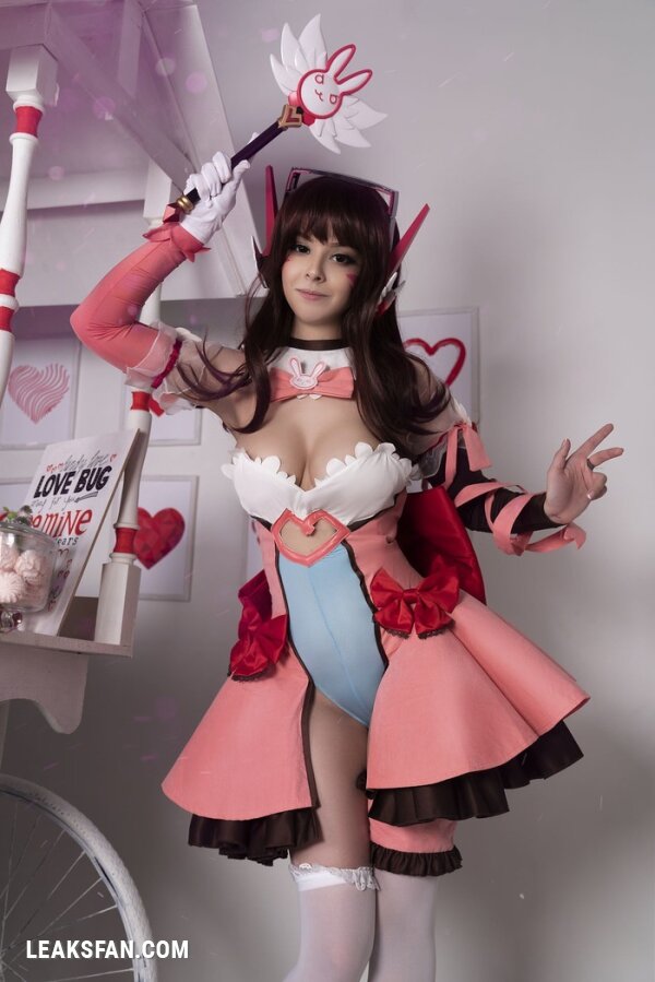 Helly Valentine - 1