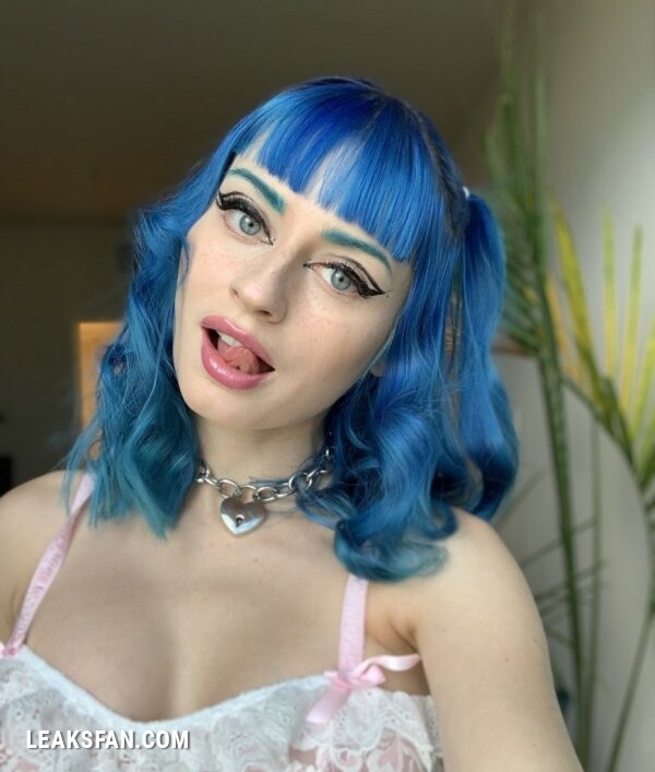 Jewelz Blu - 1