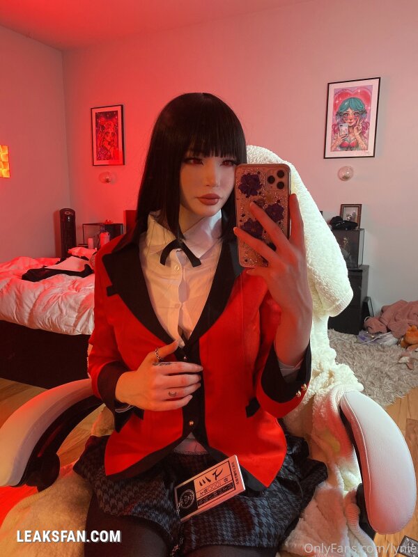 Lynie Nicole - 1