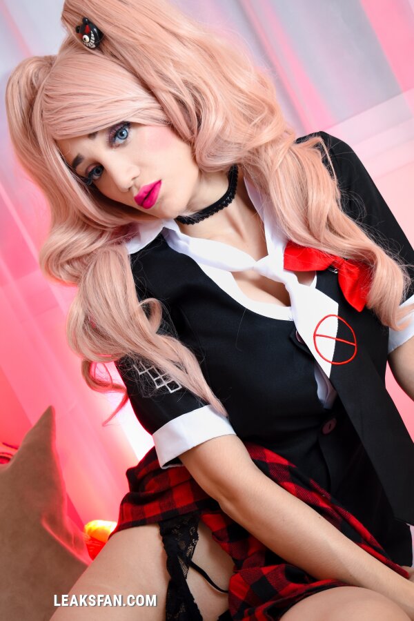 Sophie Valentine - Junko Enoshima - 1