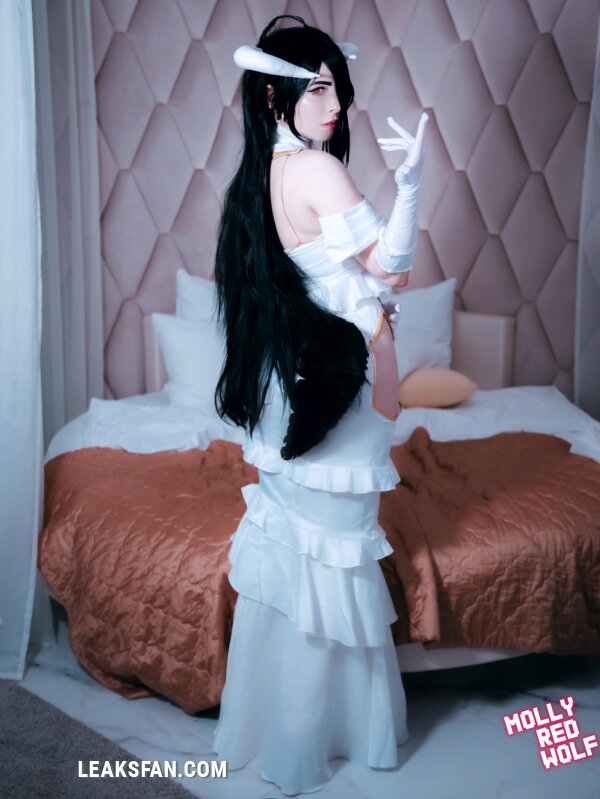 MollyRedWolf Albedo cosplay - 0