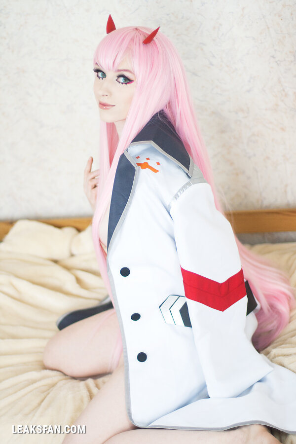 Lady Melamori - Zero Two - 1