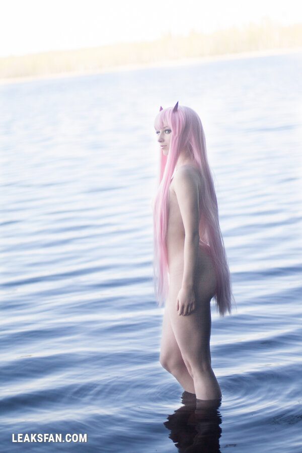 Lady Melamori - Zero Two - 2