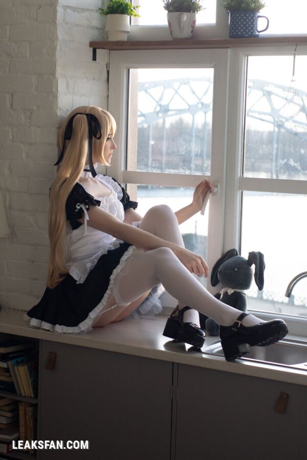 Candy Ball - Maid Marie Rose (Dead Or Alive) - 2