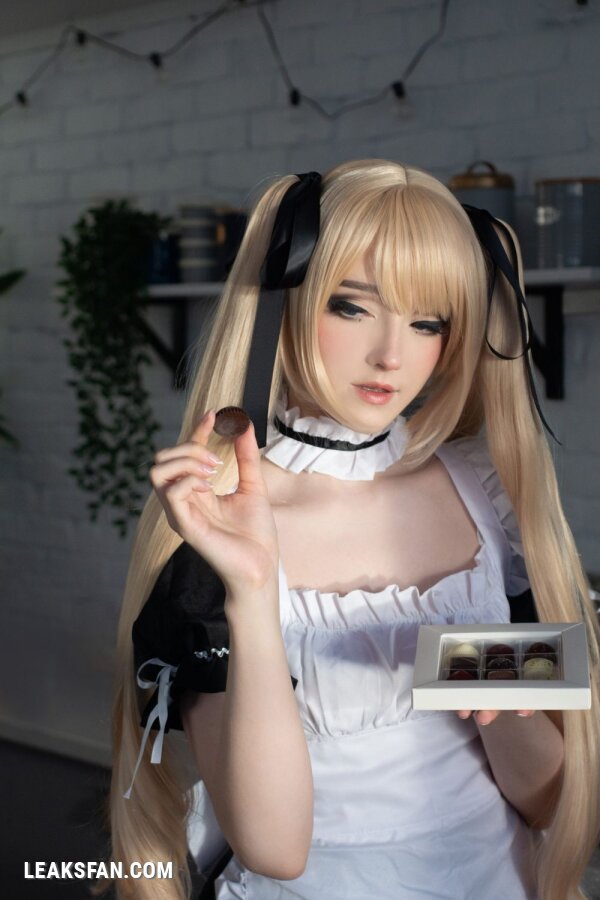 Candy Ball - Maid Marie Rose (Dead Or Alive) - 2