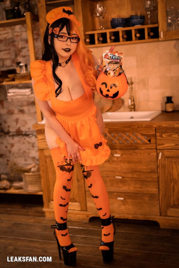 Yoshinobi Chan - Pumpkin Lingerie (Ramdo Cosplay) - 2