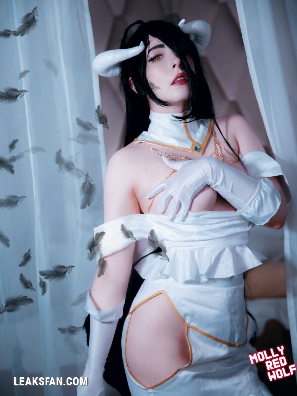 MollyRedWolf Albedo cosplay - 0