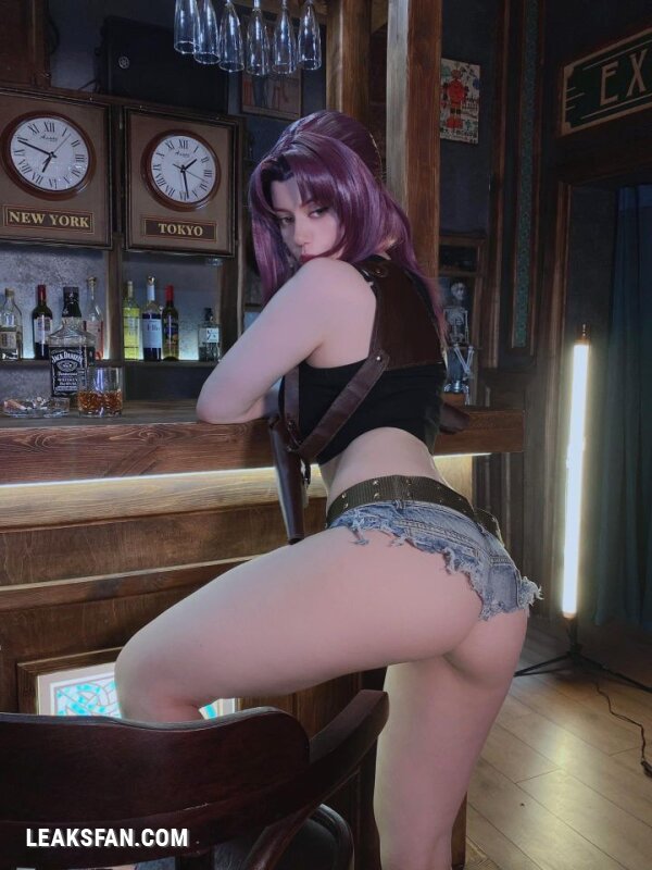 Alina Becker - Revy (Black Lagoon) - 2