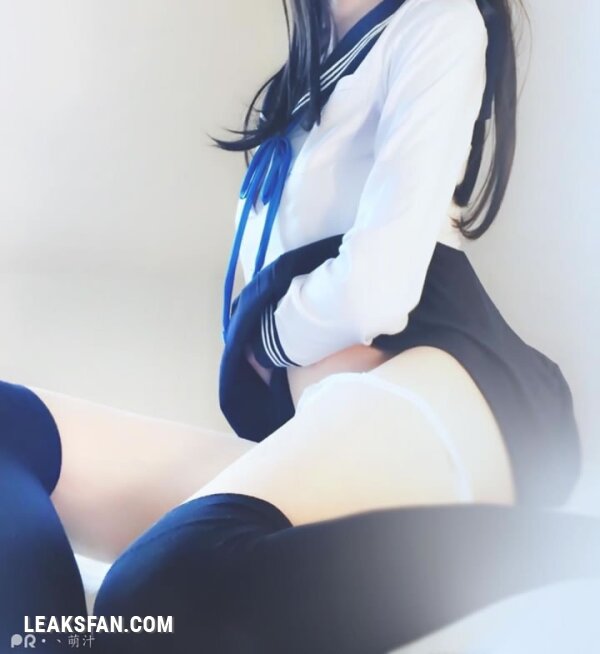 Beautiful boobs of school girl - |26P| - 2