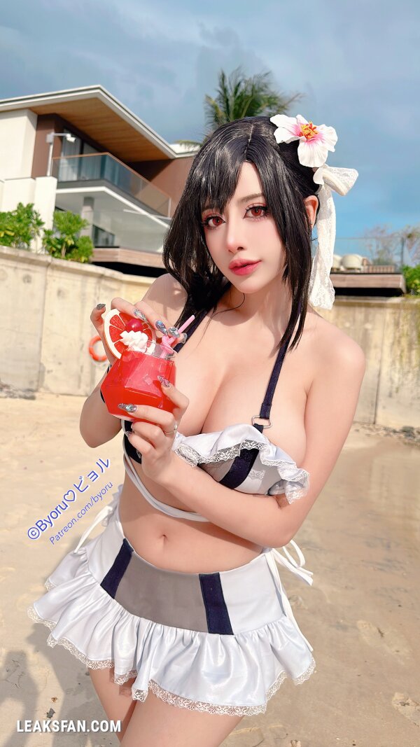 Byoru - Tifa Bikini - 1