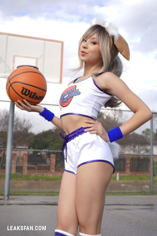 Yesyamcos - Lola Bunny - 24