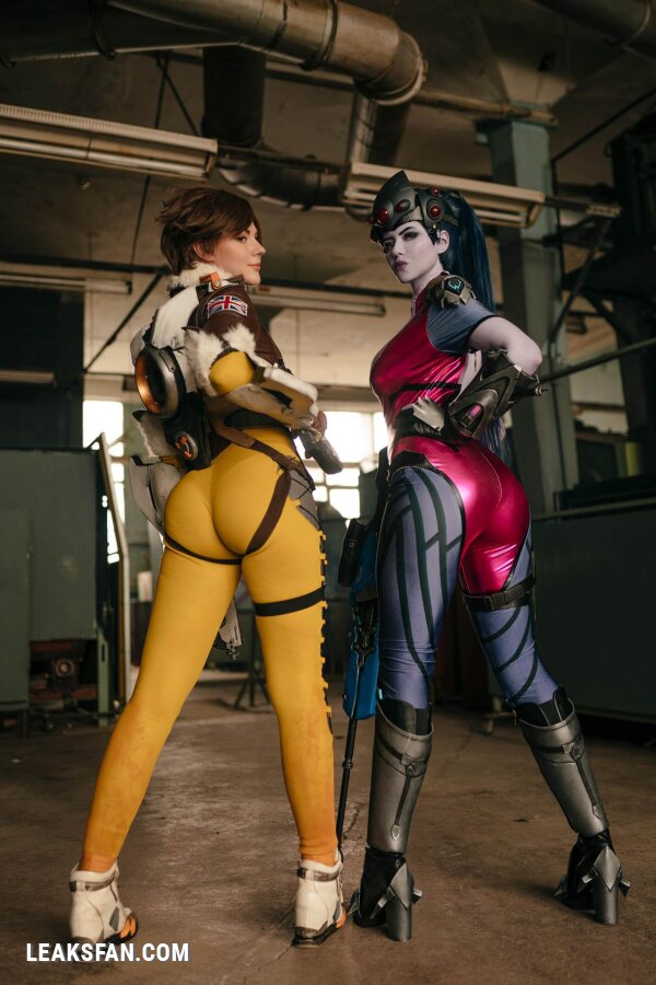 Alina Becker - Widowmaker x Tracer - 2