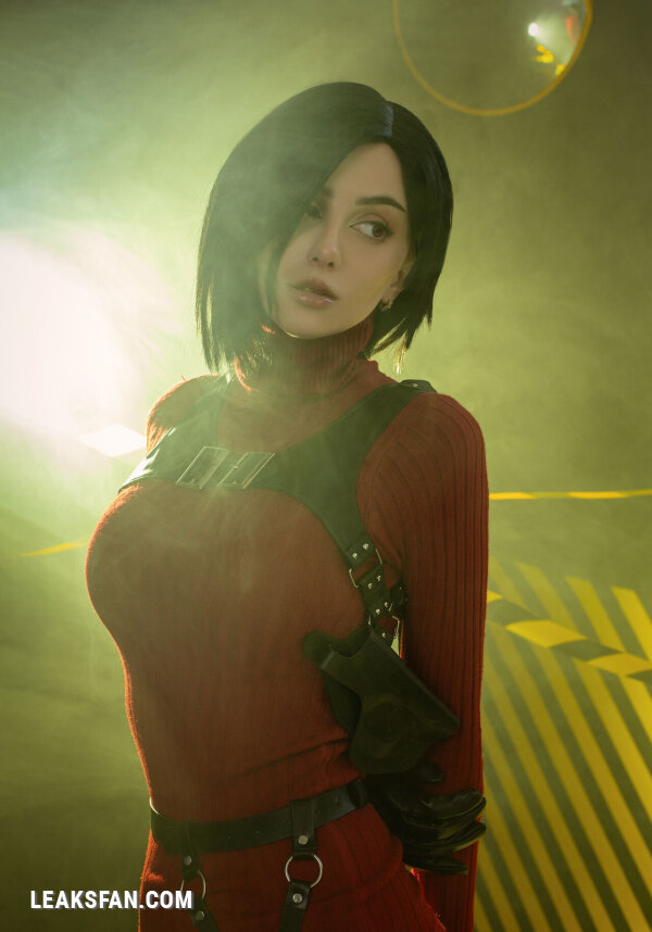 Fishy - Ada Wong - 2