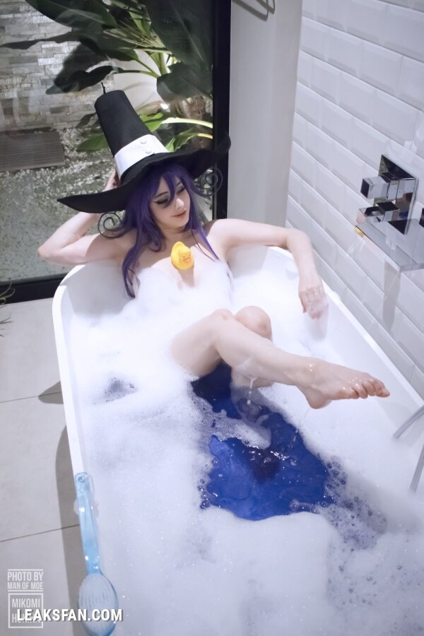 Mikomi Hokina - Blair Bathroom (Soul Eater) - 1