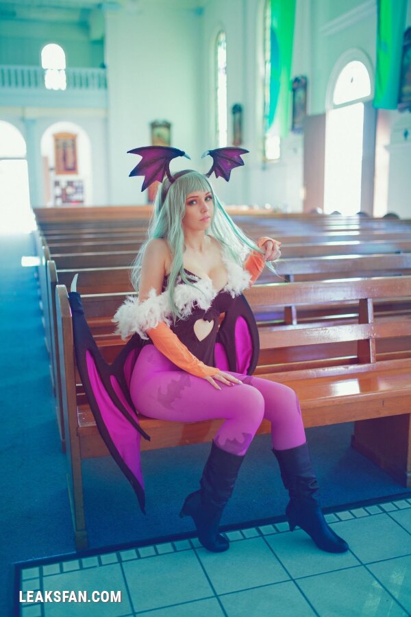 Amy Thunderbolt as Morrigan Aensland - 1