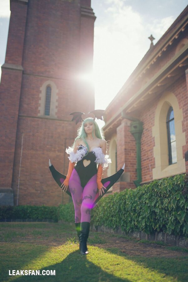 Amy Thunderbolt as Morrigan Aensland - 36