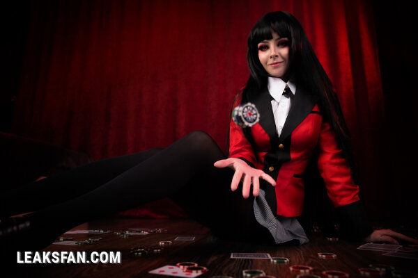 Helly von Valentine (Disharmonica) - Yumeko Jabami - 13