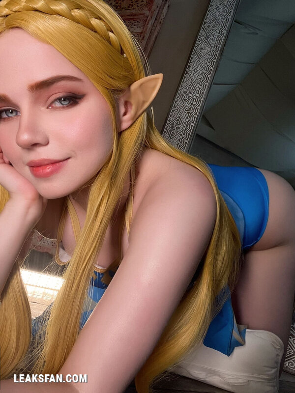 Ashen Reina - Zelda - 25