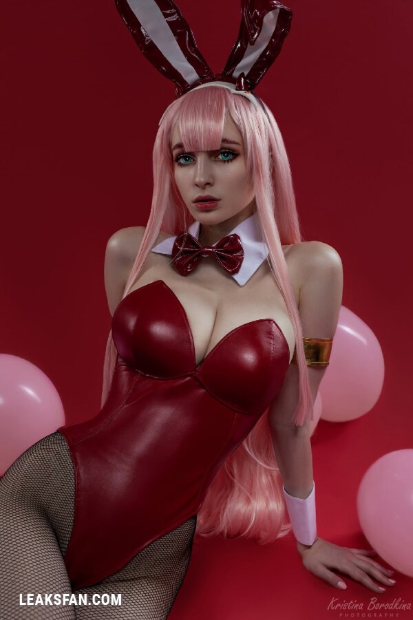 Hologana - Bunny Zero Two - 1