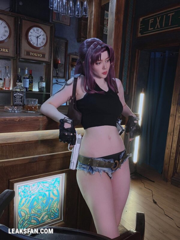 Alina Becker - Revy (Black Lagoon) - 35