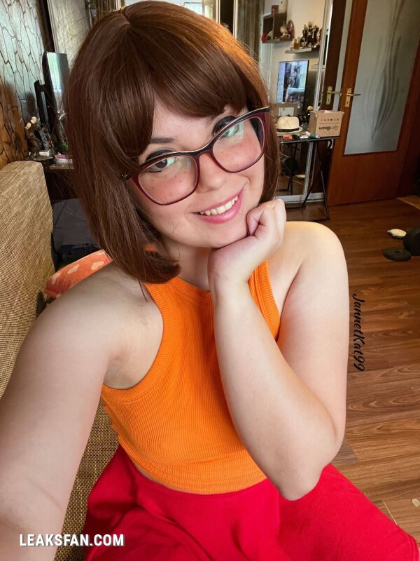 JannetKat99 - Velma - 0