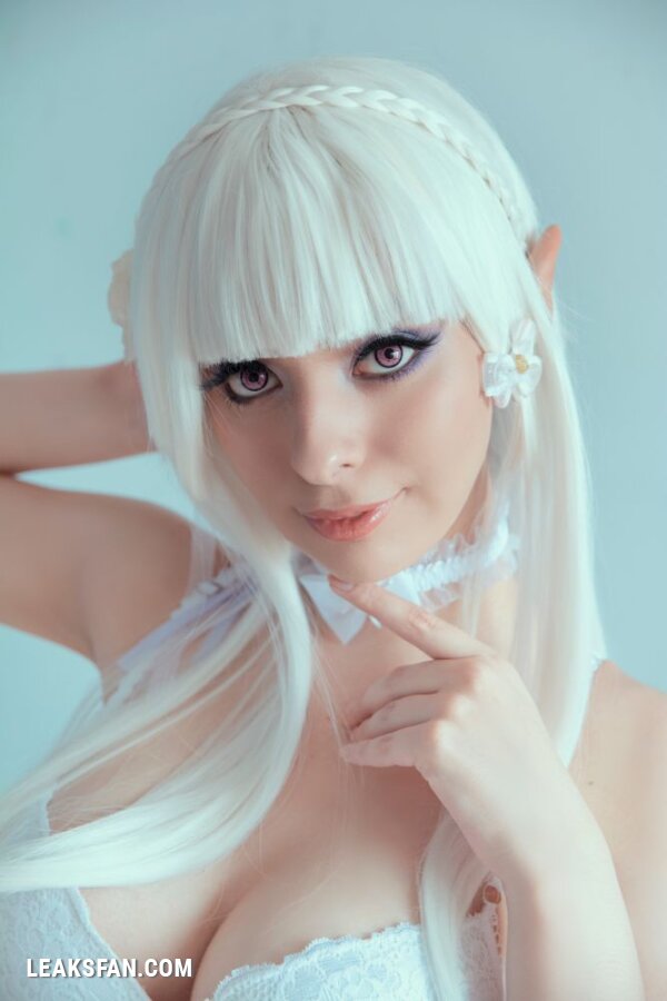 Valentina Kryp - Emilia (Re: Zero) - 2