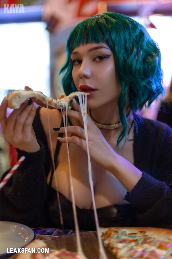 Kaya Nilson - Ramona Flowers - 16