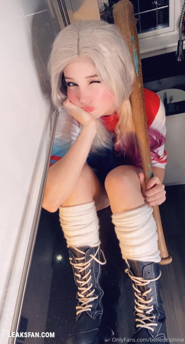 Belle Delphine - Harley Quinn - 0