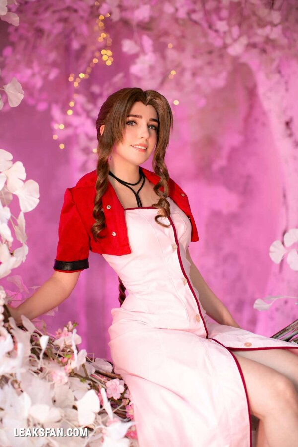 Flora Daria - Aerith - 0