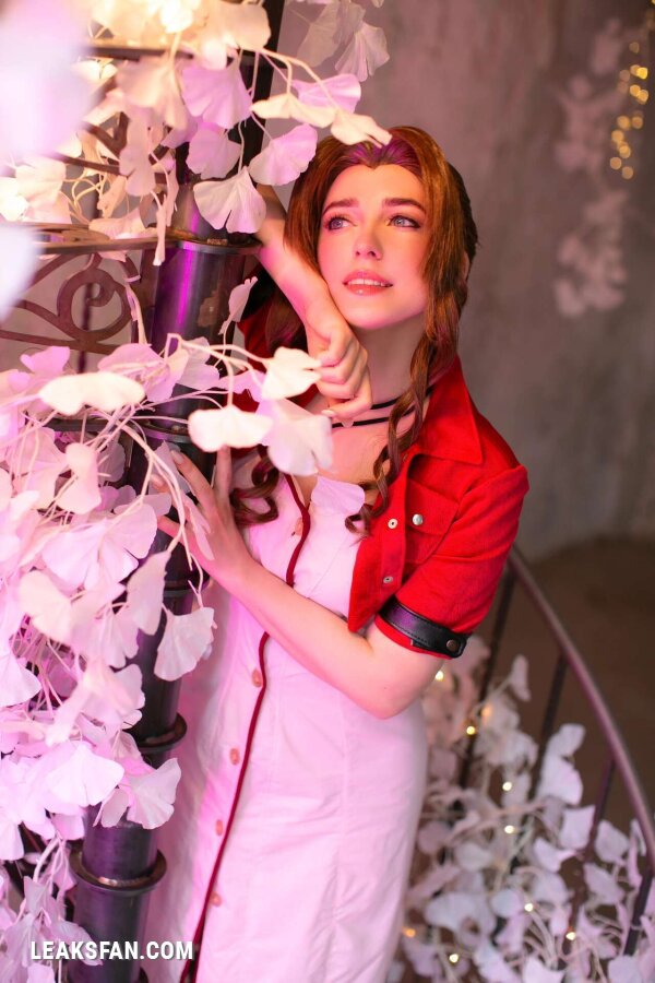 Flora Daria - Aerith - 1