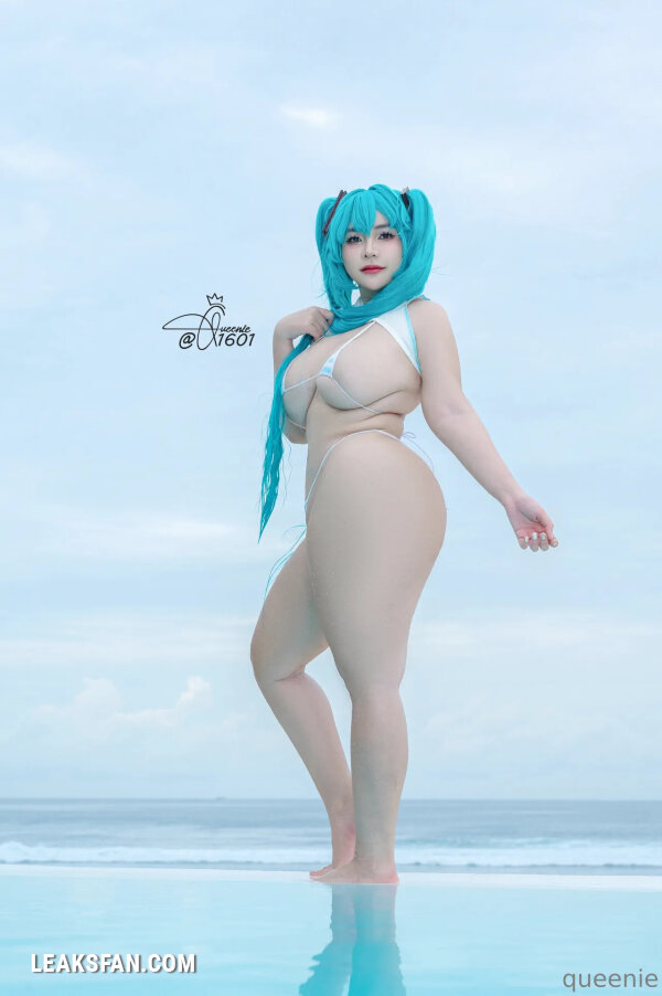 QUEENIE CHUPPY - Miku - 2