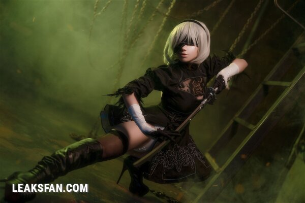 Carry Key - 2B (Nier Automata) - 2