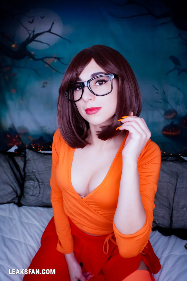 LunaRexx - Velma - 22