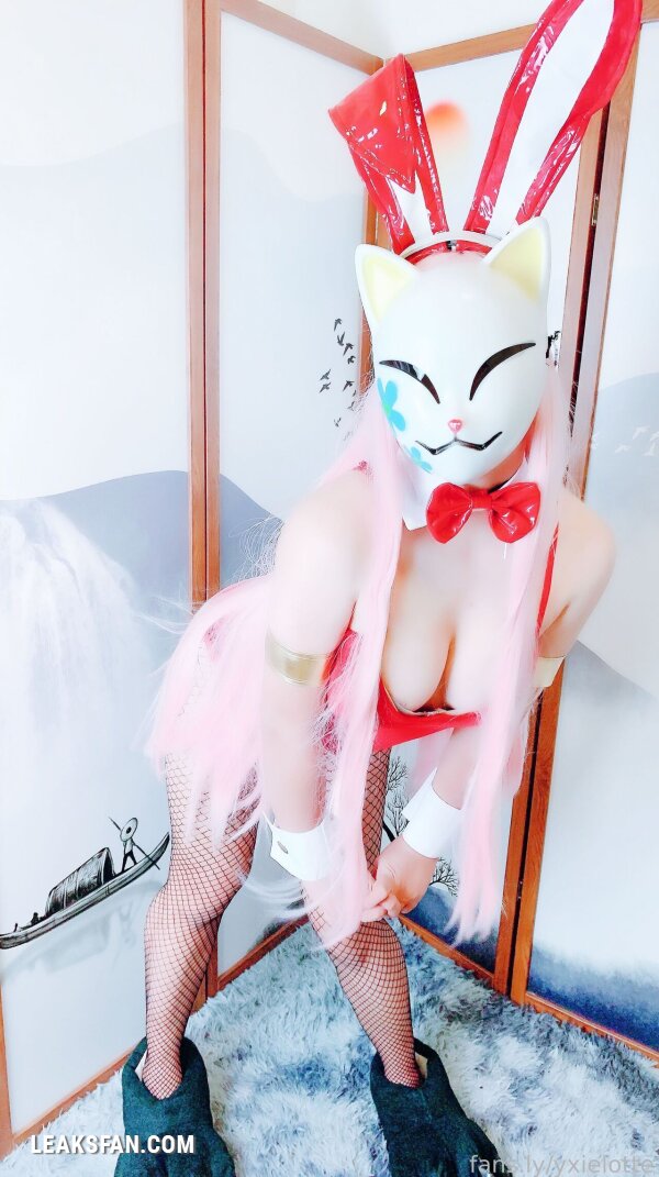 Yaxie Lotte (Fansly) [Bunny Suit] - 0