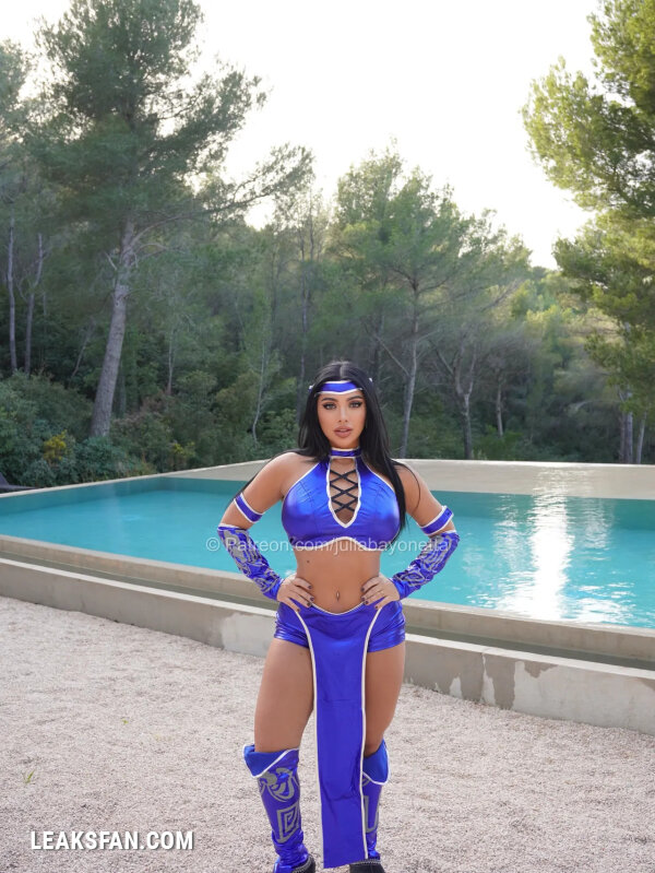 Julia Bayonetta - Kitana - 1