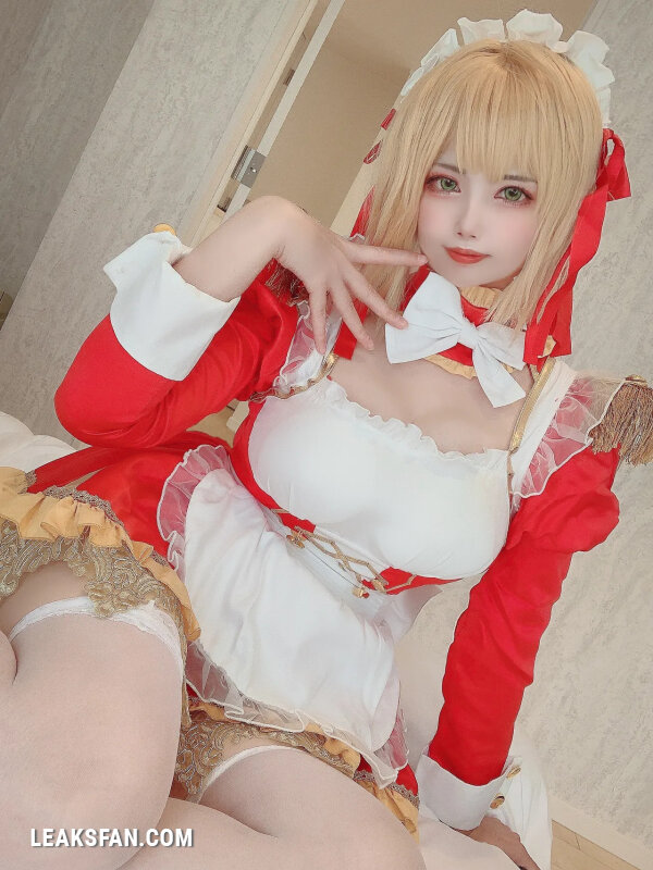 Uri - Nero maid - 1