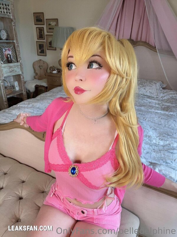 Belle Delphine - Princess Peach - 1