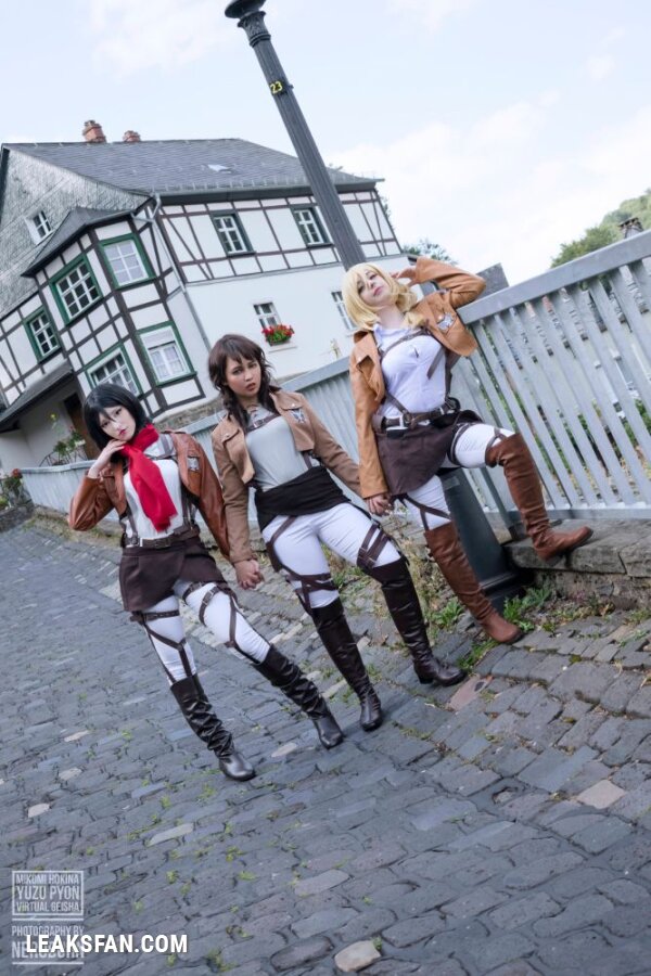 Mikomi Hokina, Virtual Geisha &amp;amp; Yuzupyon - Mikasa, Historia &amp;amp; genderbend Eren (Shingeki no kyojin) - 10