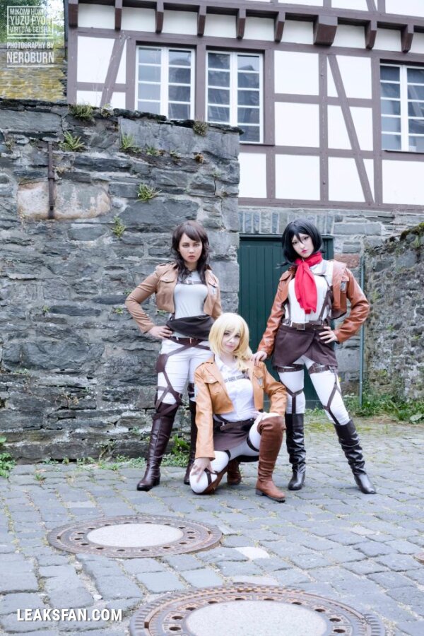 Mikomi Hokina, Virtual Geisha &amp;amp; Yuzupyon - Mikasa, Historia &amp;amp; genderbend Eren (Shingeki no kyojin) - 0