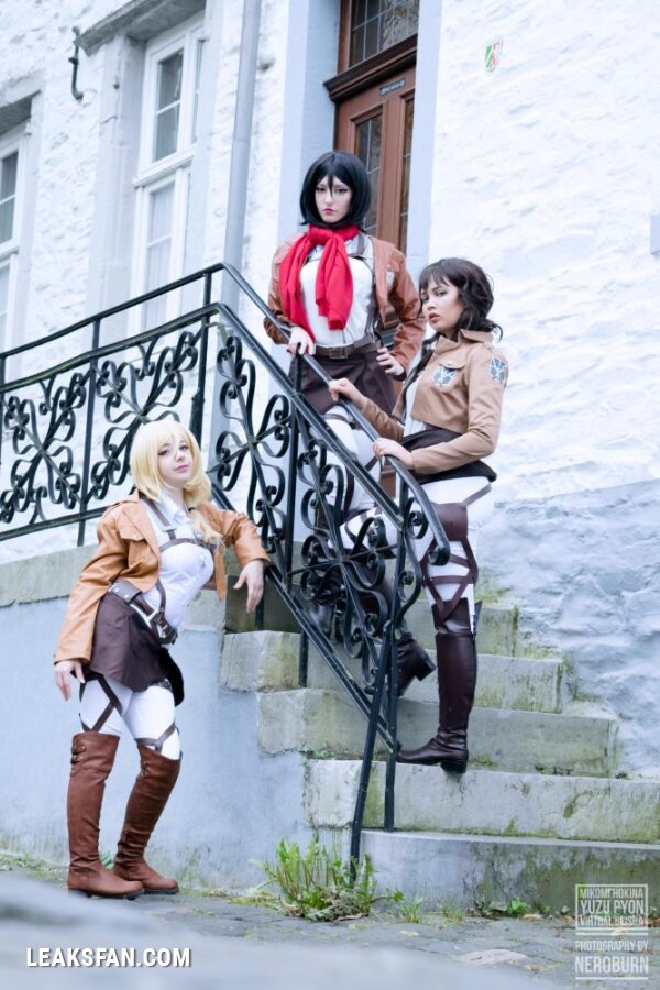 Mikomi Hokina, Virtual Geisha &amp;amp; Yuzupyon - Mikasa, Historia &amp;amp; genderbend Eren (Shingeki no kyojin) - 2