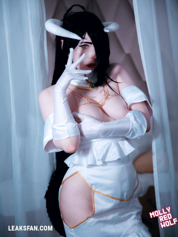 MollyRedWolf Albedo cosplay - 2