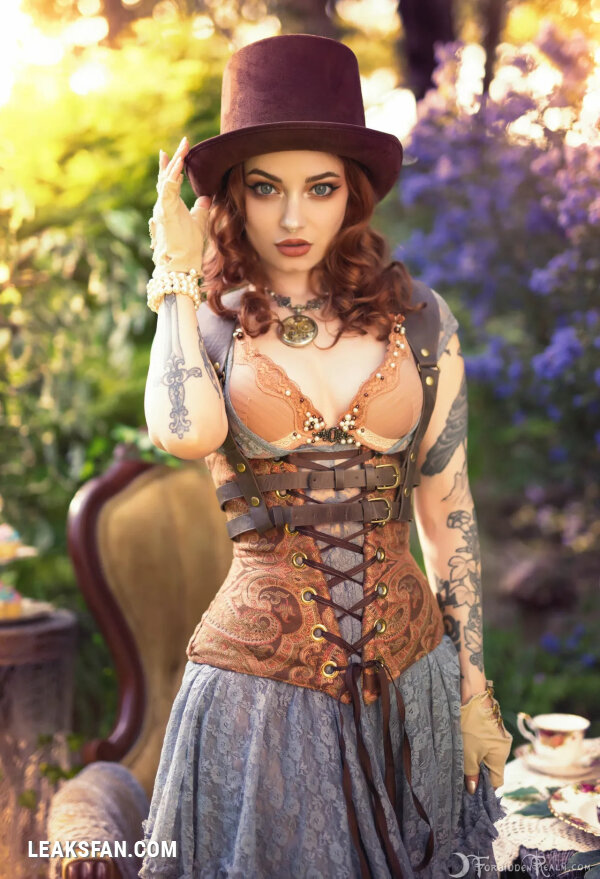 Forbidden Realm - Genevieve - The Mad Hatter (Alice in Wonderland) - 1