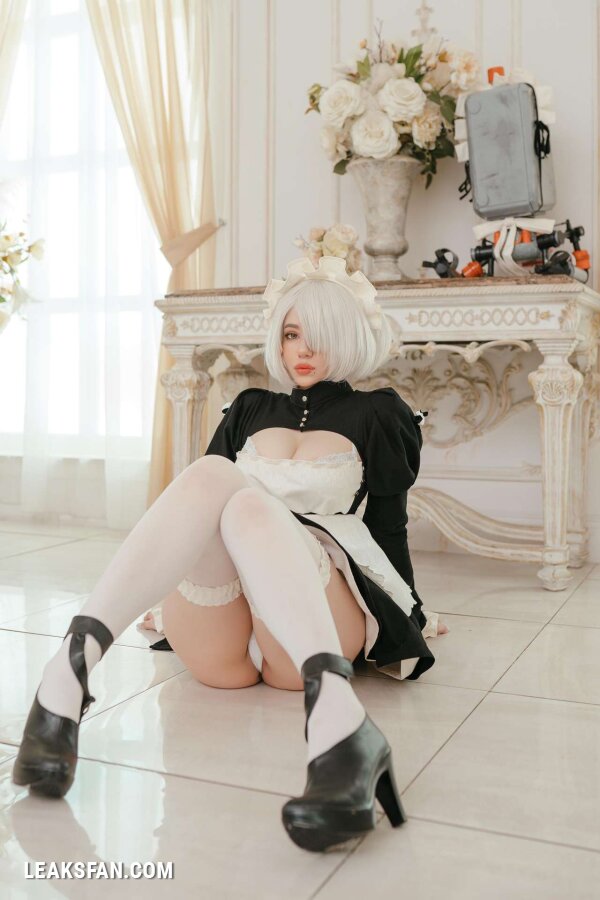 Alina Becker - 2B Maid - 1