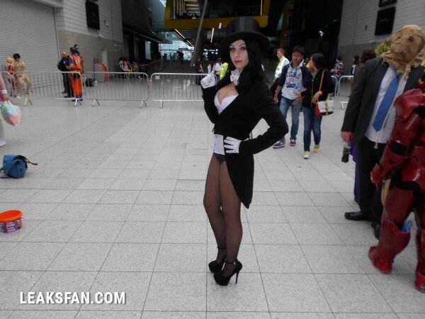 Zatanna Zatara (Justice League) - 2