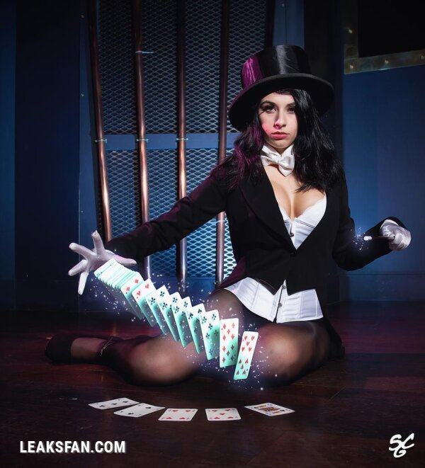 Zatanna Zatara (Justice League) - 0