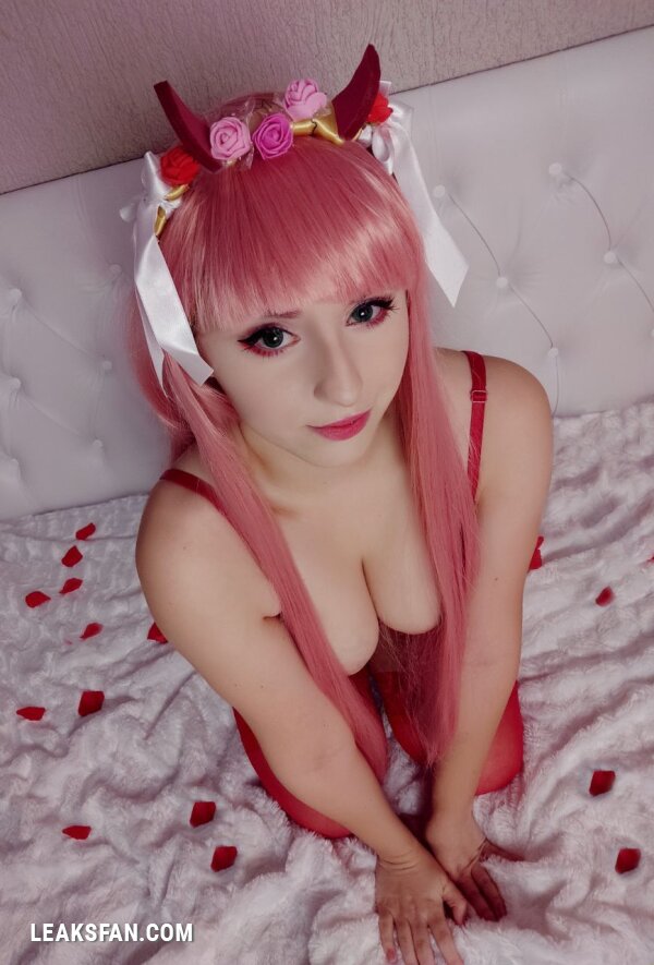 Anna Moreira - Zero Two - 2