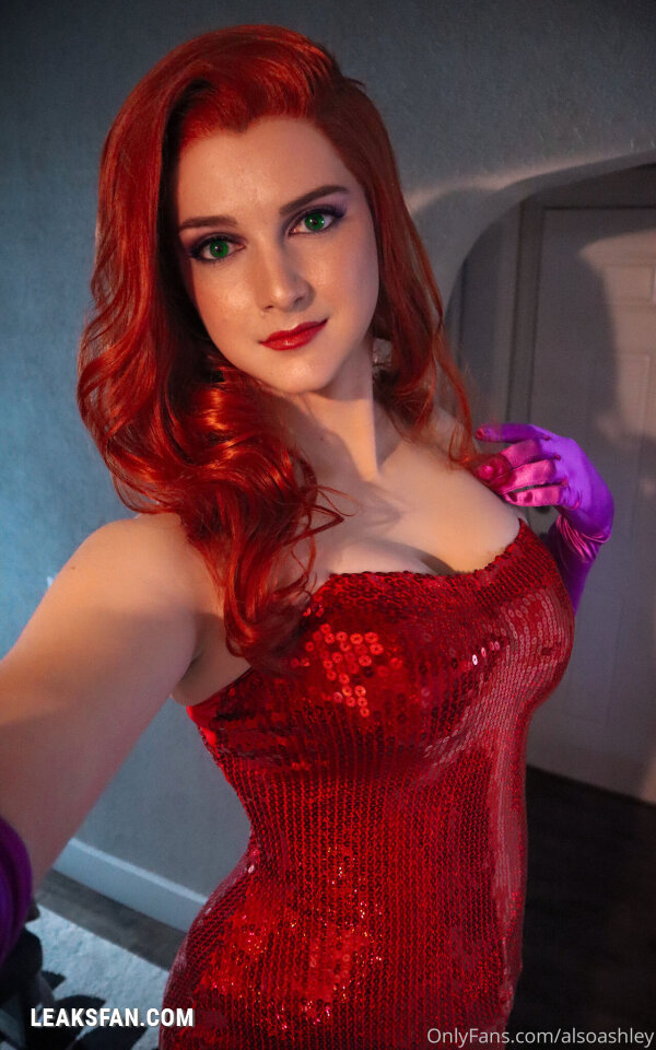 Ashley Barron - Jessica Rabbit - 1