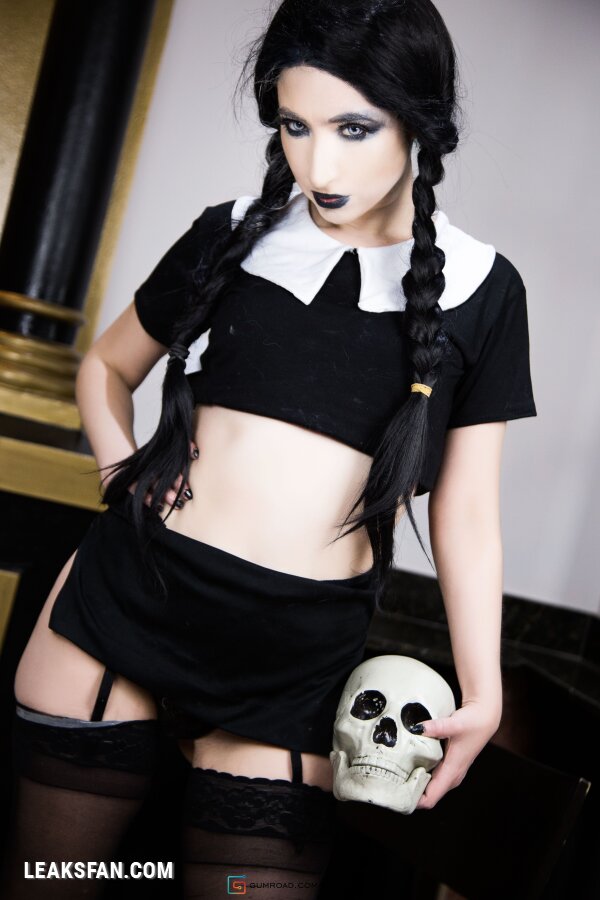 kittyhoneycosplay - Wednesday Addams - 0