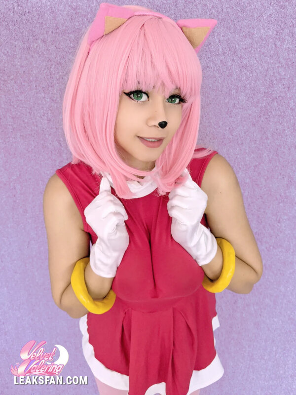 Velvet Valerina - Amy Rose - 1