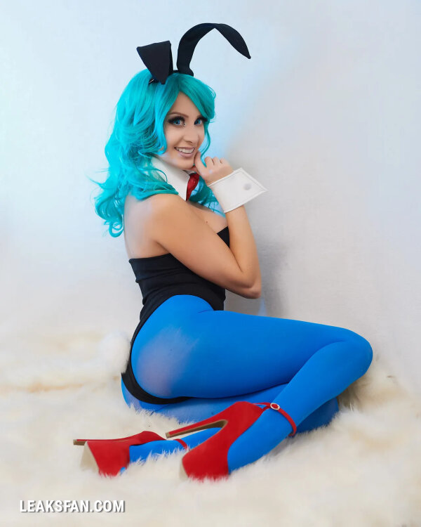 Kate Sarkissian - Bunny Bulma - 0